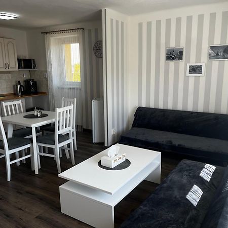 Apartmany Polepy Eksteriør bilde